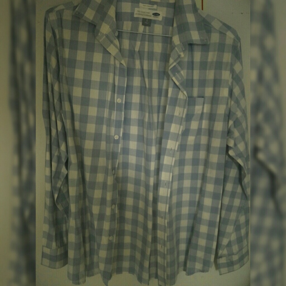 Men's Old Navy Button Shirt Large